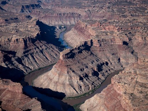 Canyonlands National Park Sees Father, Daughter Die After Getting Lost