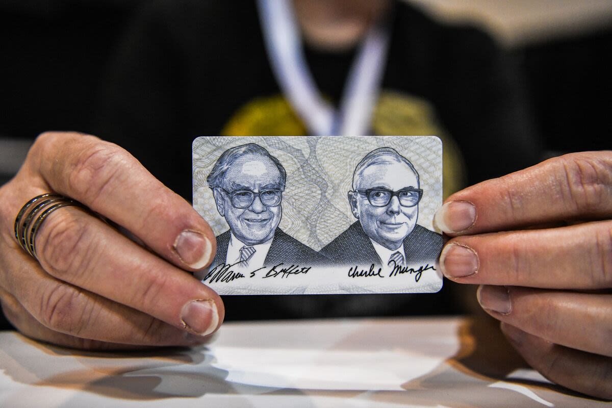 Buffett and Berkshire’s Entertainment Value Is Waning