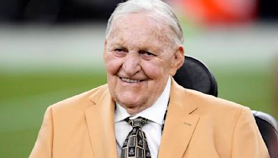 Jim Otto, 'Mr. Raider' and Pro Football Hall of Famer, dies at 86