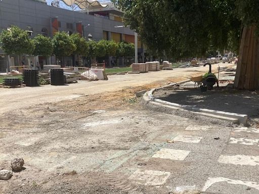 A Contramano denuncia que no hay rastro de carril bici en la reurbanización de Luis de Morales