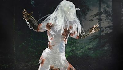 NECA Comic-Con Exclusive Feral Predator (Partly) De-Cloaks