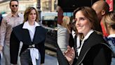 時裝週稀客：馬丁鞋 + 牛仔褲配高訂，有一種魅力是 Emma Watson！