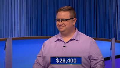 N.Y. paramedic named new 'Jeopardy!' champion