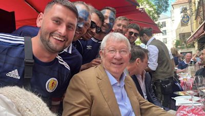 Photo: Sir Alex Ferguson beams in selfie with Scotland fans as he soaks up Euro festivities in Munich