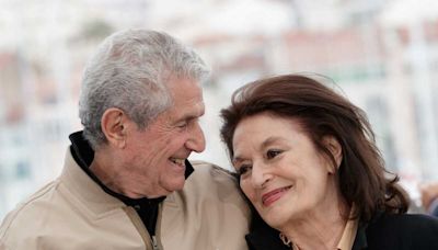 "Professionnellement, elle a été la femme de ma vie": l'hommage poignant de Claude Lelouch à Anouk Aimée