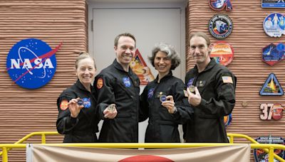 Voyagers of Mars: The First CHAPEA Crew’s Yearlong Journey - NASA
