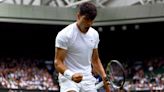 Alcaraz se libera y registra su primera victoria en Wimbledon ante Lajal