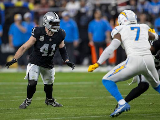 Raiders training camp preview: Spillane, Deablo head LB room