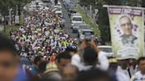 Salvadorans honoring Saint Óscar Romero: During these difficult times, he is like a ray of hope