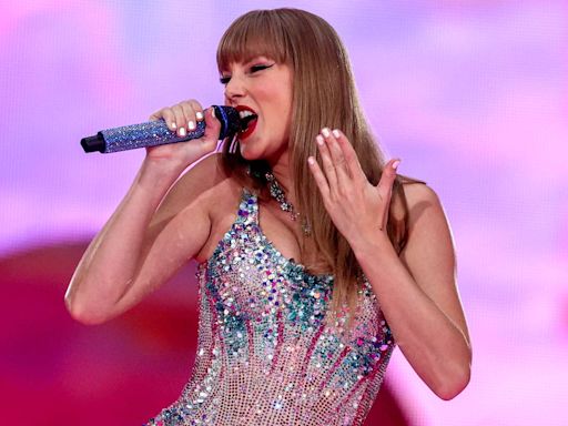 Taylor Swift Sparkles at the Eras Tour in Madrid, Plus Hayley Williams, JoJo Siwa, Daisy Ridley and More