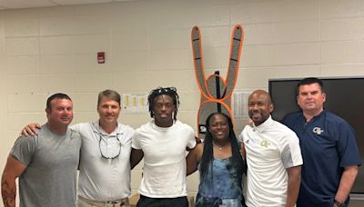 Three-Star Running JP Powell Commits to Georgia Tech; Yellow Jackets now Have Six Commitments For The 2025 Class