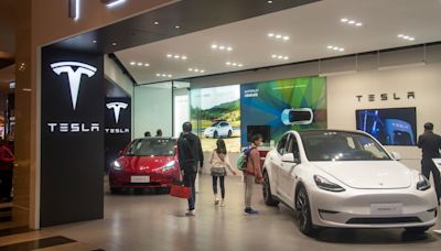 Zurich expands Tesla alliance on EV cover to Australia