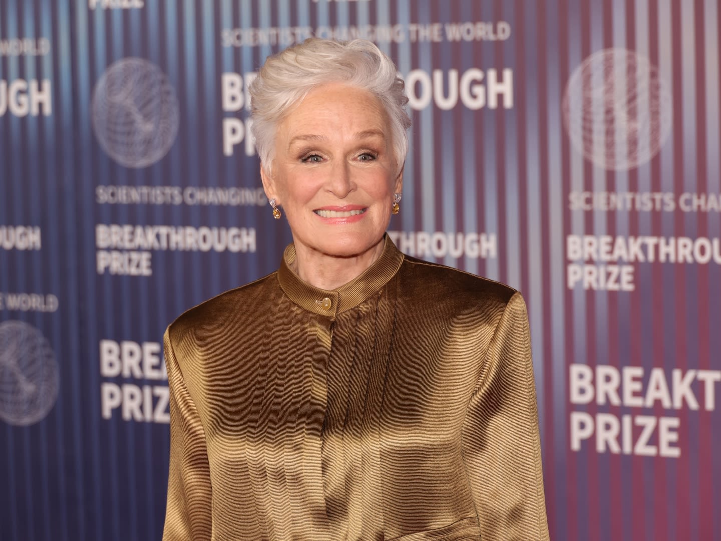 Glenn Close Proved That 77 Never Looked So Chic in a Red Carpet Rewear From 2019