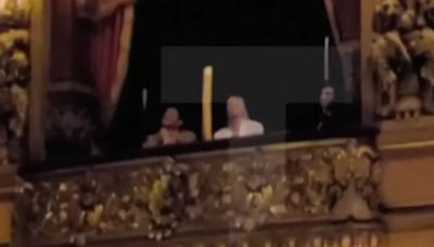 Javier Milei y Yuyito González se mostraron juntos en un palco del Teatro Colón