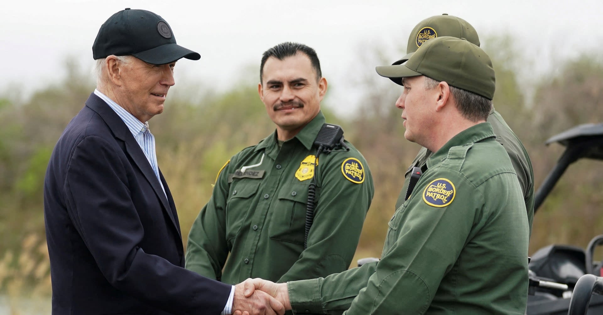 Biden reaches out to Republican leaders for support of border bill