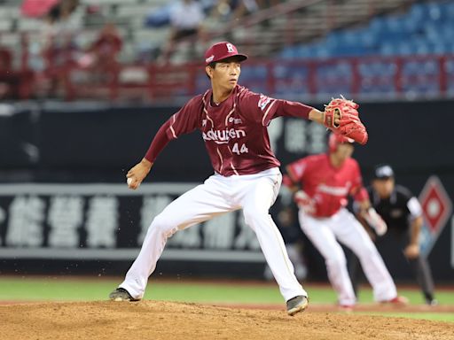 樂天桃猿》一軍初先發遇下雨只投2.1局狂丟7分 21歲曾家輝學到經驗