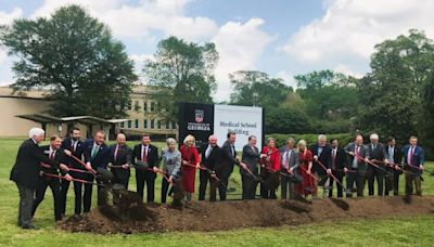 Groundbreaking ceremony highlights a new building for UGA's School of Medicine