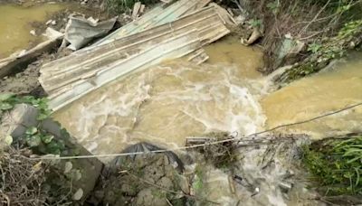 高雄仁武區挖破水管 漏水量達1萬噸.緊急調度用水