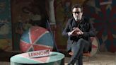 "Lennons", la loca comedia argentina que mezcla surrealismo e imitaciones de John Lennon