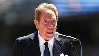 Yankees' legendary radio voice John Sterling coming out of retirement to call postseason games: report