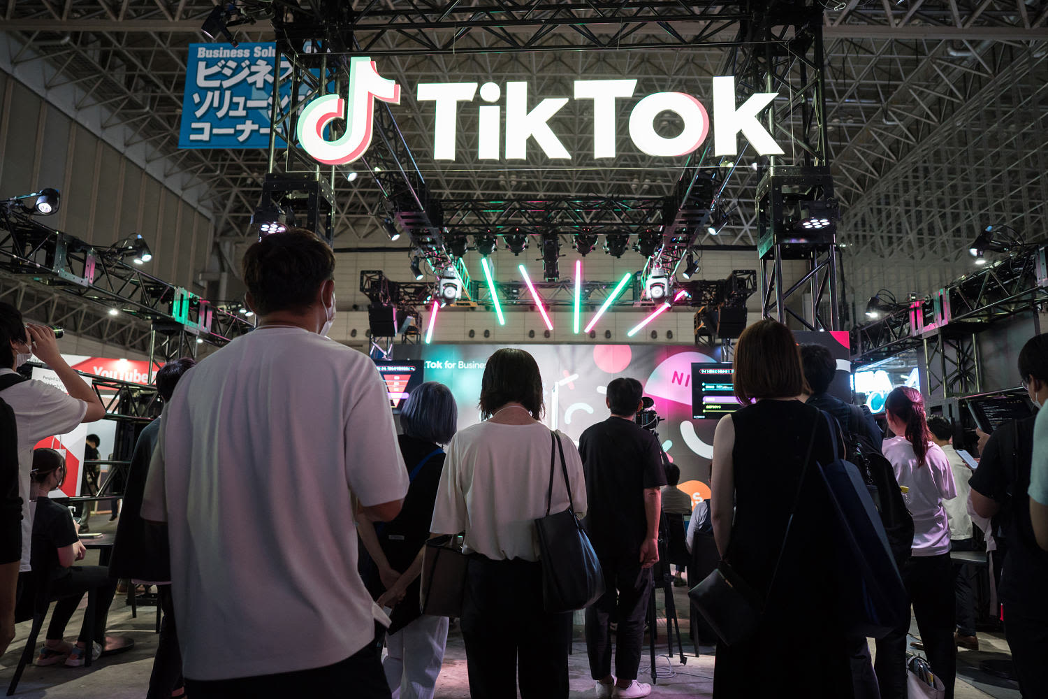 Congress sends Biden a bill that could ban TikTok — after the 2024 election