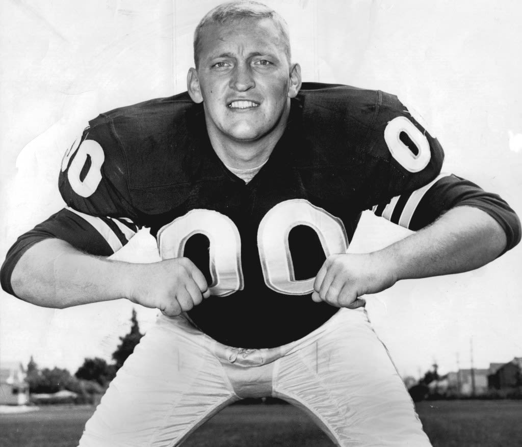 Original Oakland Raider, Hall of Famer Jim Otto dies at 86