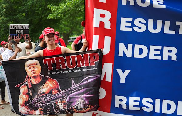 Hundreds of Trump supporters pack Bronx rally as counterprotesters jeer outside