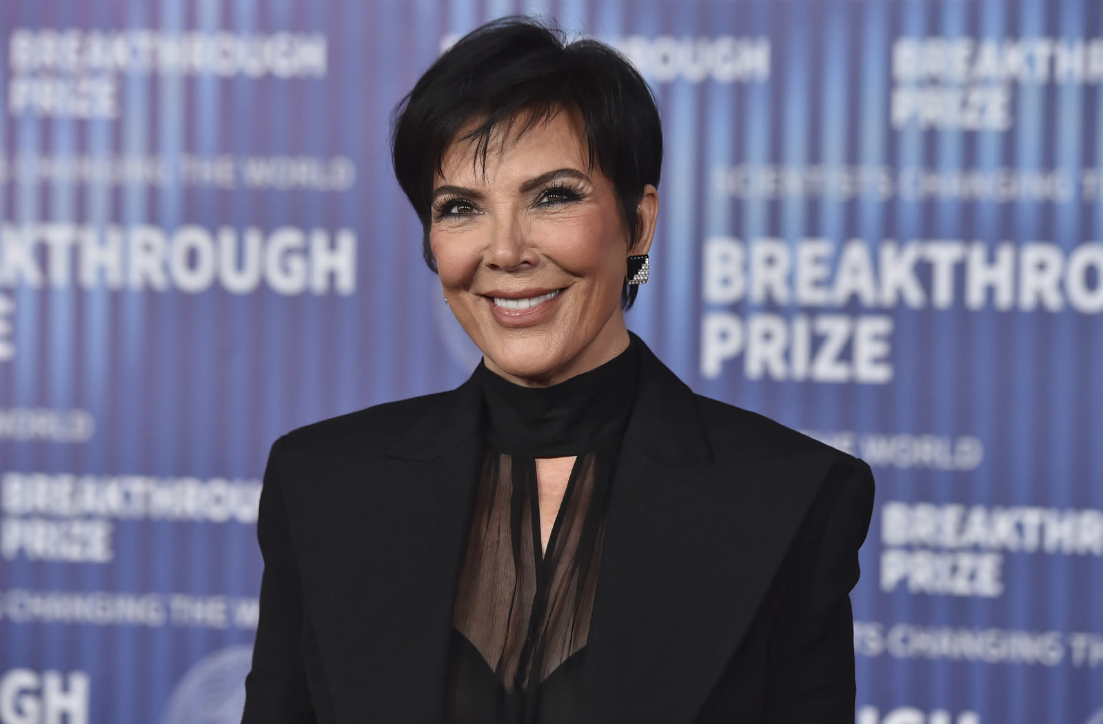 Kris Jenner learns her ovaries will need to be removed because of tumor on 'The Kardashians'