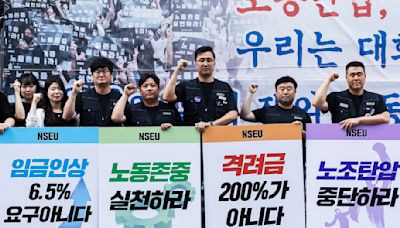 Samsung Electronics union in South Korea stages first walkout