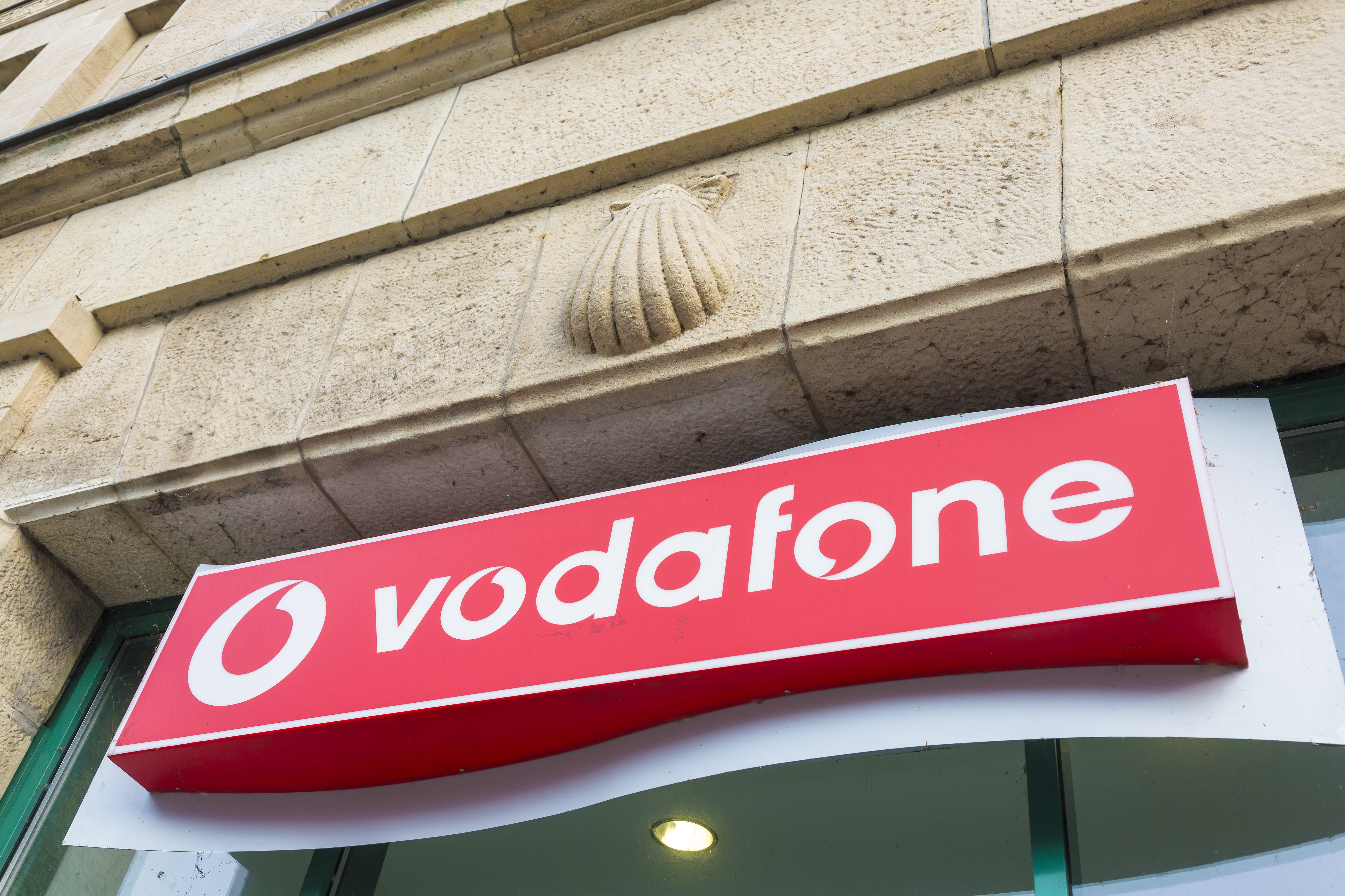 Vodafone is trying to turn your phone’s SIM card into a crypto wallet