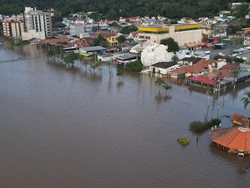 Guaíba precisa de 20 toneladas por dia para alimentar 57 mil desalojados | GZH