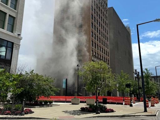 NTSB investigating after deadly explosion rocks downtown Youngstown, Ohio