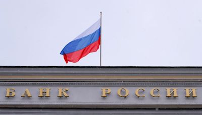 Russia lowers mandatory FX sales for exporters from 60% to 40%