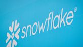 Snowflake forecasts weak first-quarter product revenue, shares slump