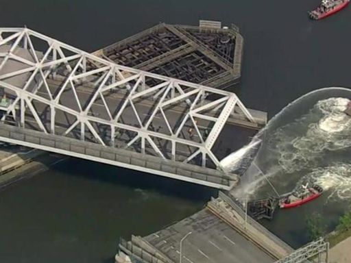 Third Avenue Bridge in the Bronx stuck open due to high heat