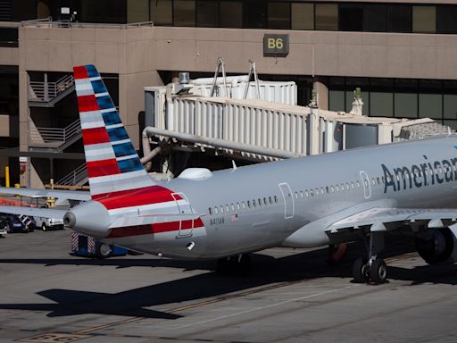 Black men sue American Airlines, alleging racial discrimination on Phoenix flight