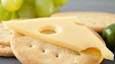 Este es el queso rico en vitamina K2 que ayuda a fortalecer tus huesos y dientes