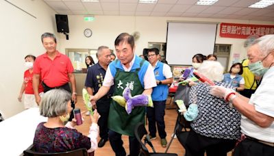 與大埔社區照顧關懷據點有約 縣長陪老寶貝跳健身操搓湯圓 | 蕃新聞