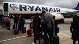 España pone una multa millonaria a las aerolíneas low cost por sus cobros extra: ¿podría ocurrir en Argentina? | Mundo