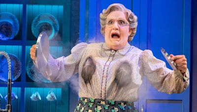 Review: MRS. DOUBTFIRE at Pantages Theatre