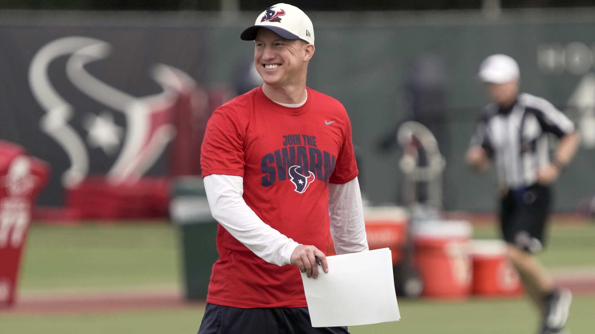 Texans OC Bobby Slowik: Offseason moves take all limits off of our offense