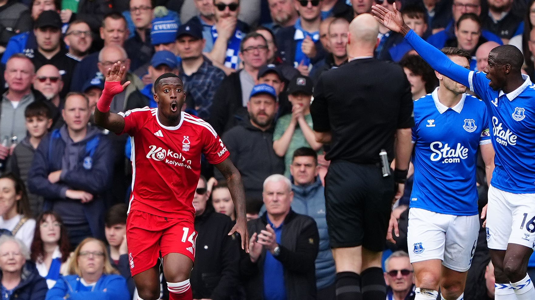 Forest take up offer to listen to VAR audio linked to penalty appeals at Everton