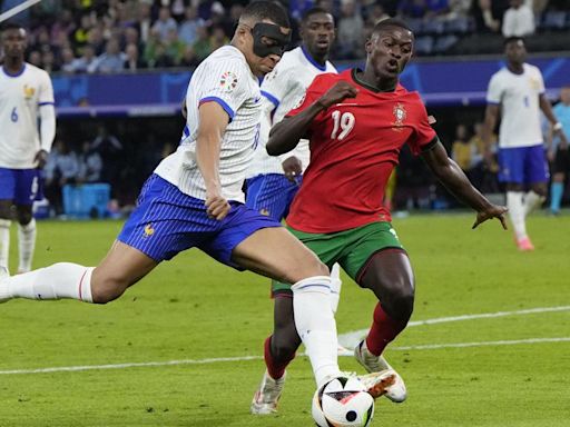 歐洲國家盃｜葡萄牙法國90分鐘互無紀錄 比賽進入加時（即時更新） | am730