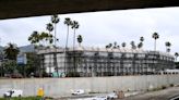 Scaffolding above Ventura freeway marks facade change at Amanzi Hotel