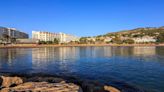 Una de las playas más curiosas de España: tiene manantiales de agua dulce