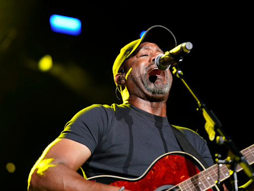 Darius Rucker Remembers Heartwarming Childhood Moment With His Late Mother | iHeartCountry Radio