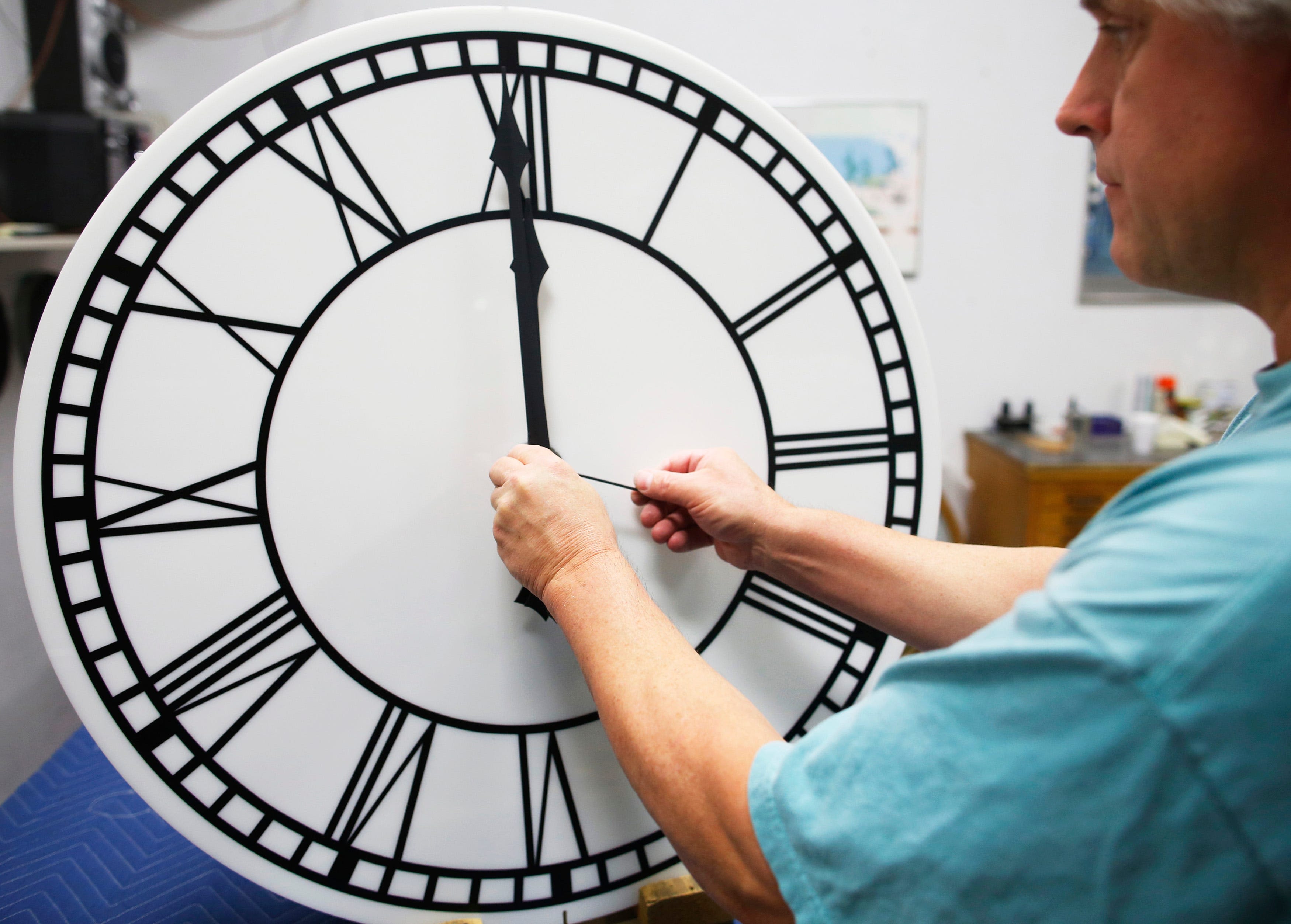 Daylight saving 2024: When do clocks turn back?