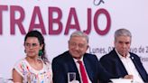 AMLO se reúne con líderes sindicales de Pemex, telefonistas y del sector minero en Palacio Nacional