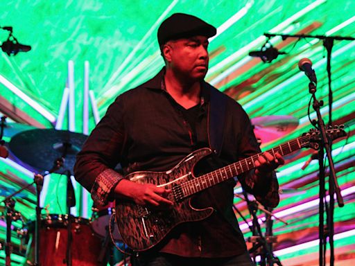 Bernie Williams and his unique road from the World Series to New York Philharmonic