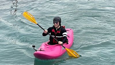 訪台灣實境秀 日本藝人羅蘭「上船了」勤練划船